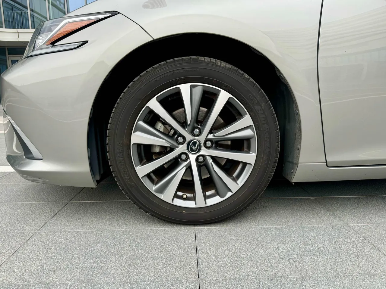 Lexus ES (Imported) 2020 ES200 2.0 Stepless Premium Edition Automatic Gear 8