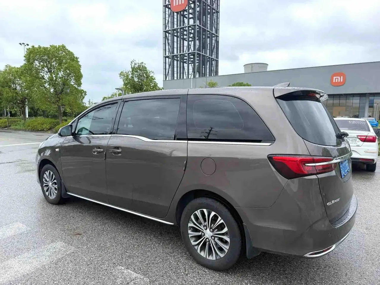 Buick 2022 GL8 Land Business Class 48V 2.0T 652T Comfortable Automatic Gear 2