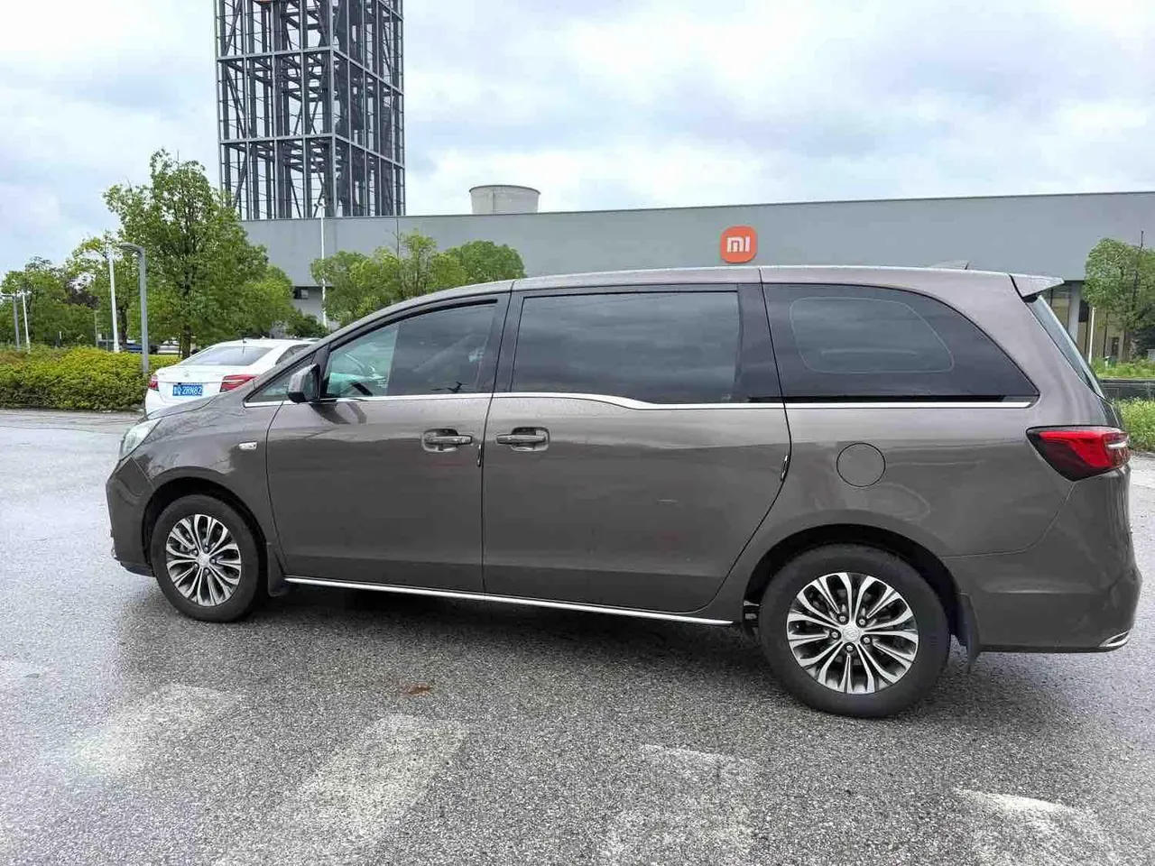 Buick 2022 GL8 Land Business Class 48V 2.0T 652T Comfortable Automatic Gear 4