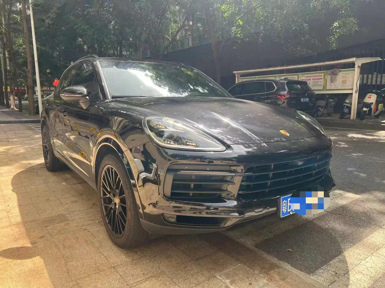 Porsche Cayenne (Imported) 2022 Cayenne 3.0T Platinum Edition Automatic Gear 3