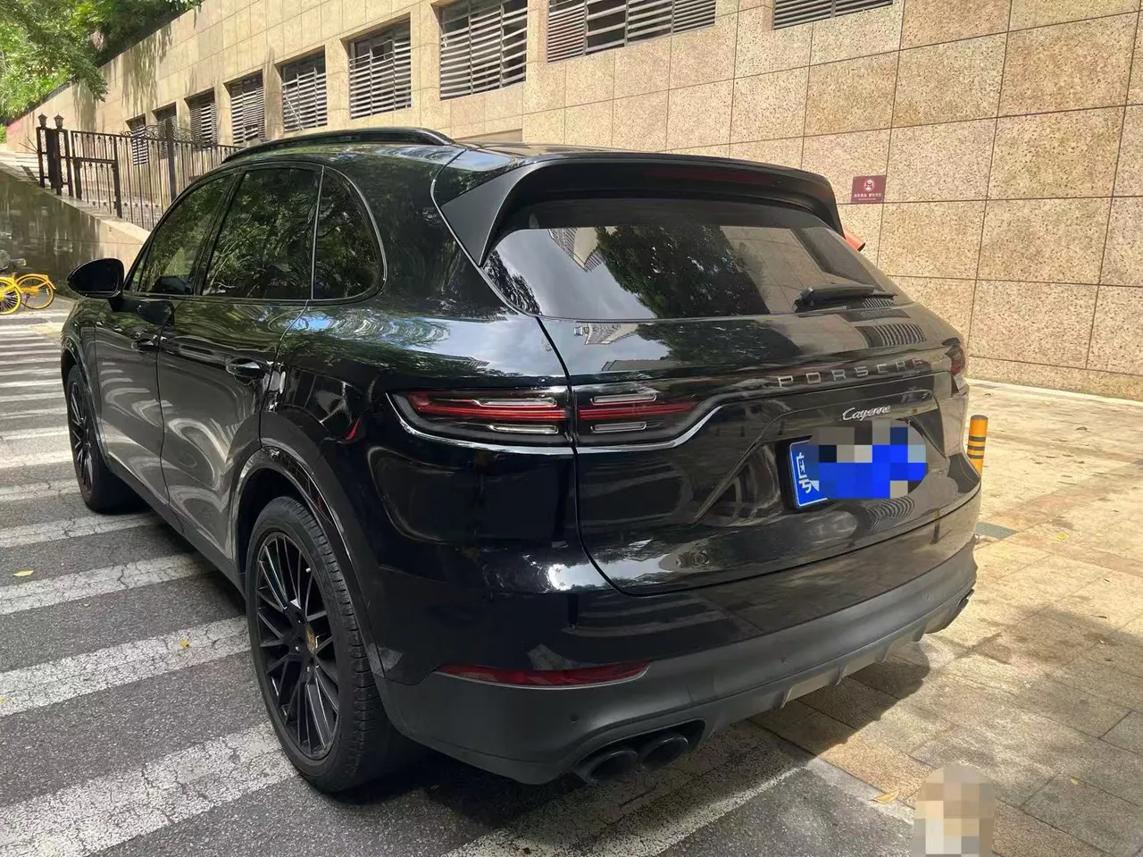 Porsche Cayenne (Imported) 2022 Cayenne 3.0T Platinum Edition Automatic Gear 6