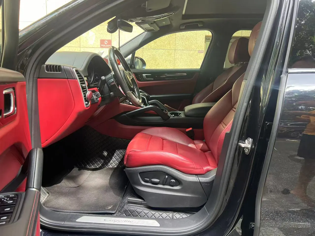 Porsche Cayenne (Imported) 2022 Cayenne 3.0T Platinum Edition Automatic Gear 7