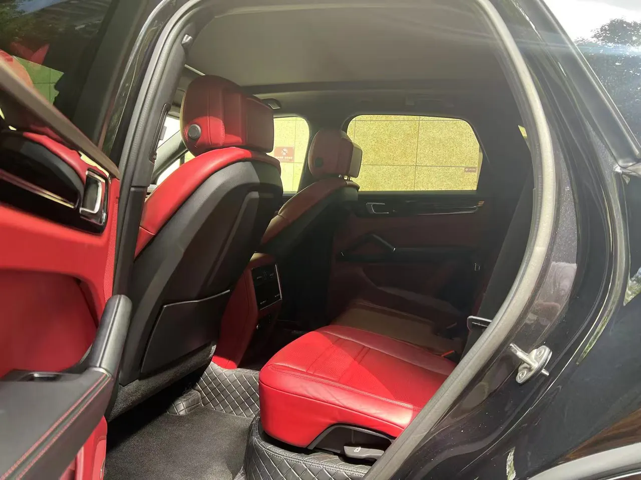 Porsche Cayenne (Imported) 2022 Cayenne 3.0T Platinum Edition Automatic Gear 9