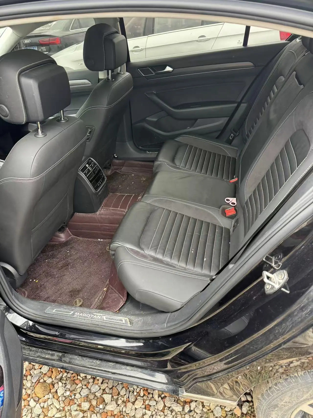 Volkswagen 2020 Magotan 2.0TSI 330TSI luxury automatic transmission 3