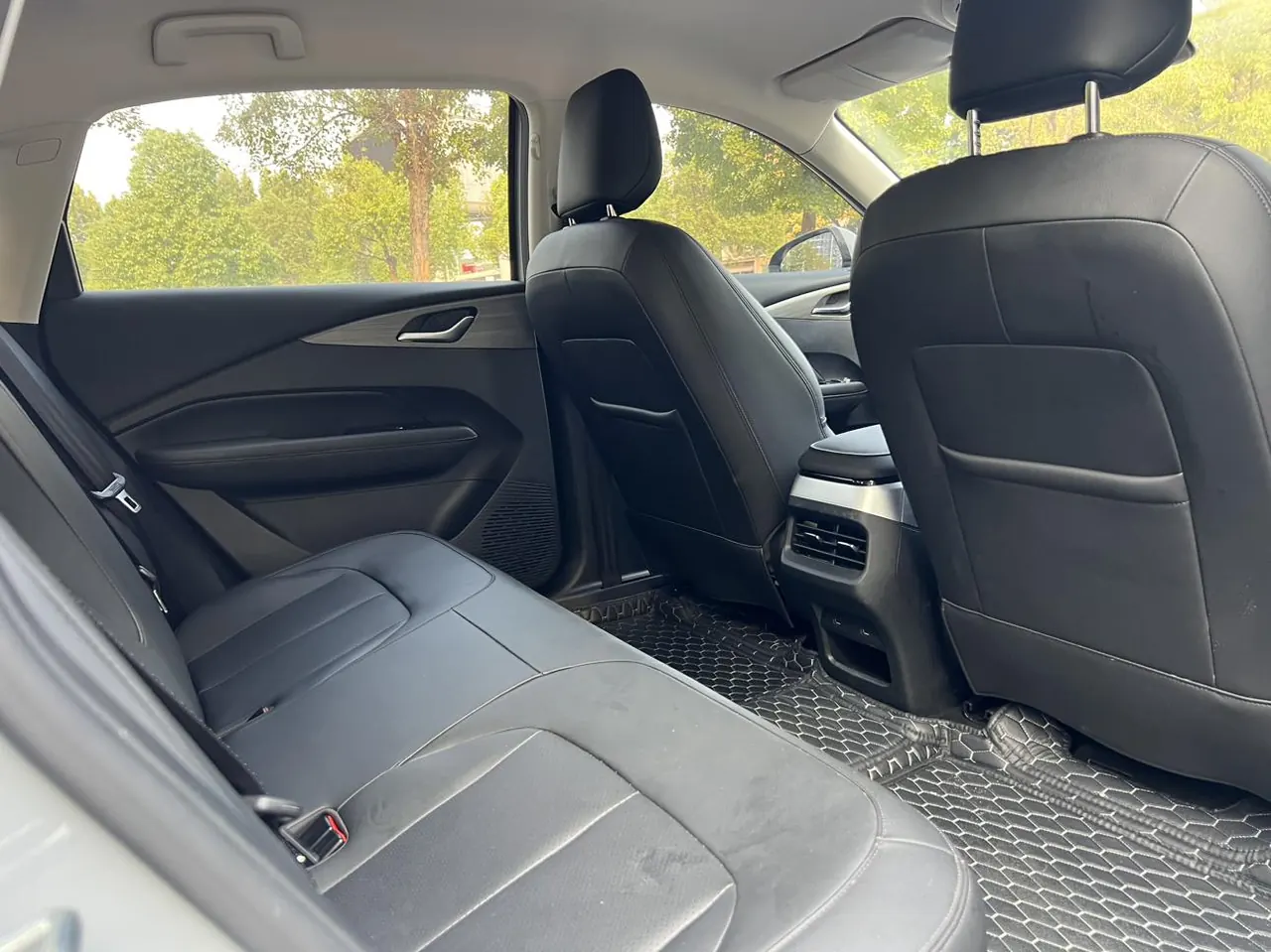 WuLing 2024 Starlight EV Co-creation 510 Advanced Automatic Gear 15