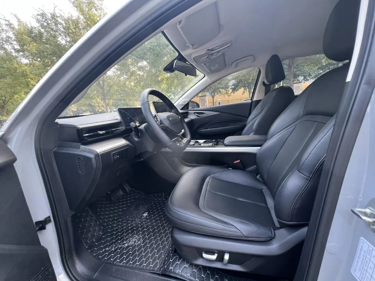 WuLing 2024 Starlight EV Co-creation 510 Advanced Automatic Gear 8