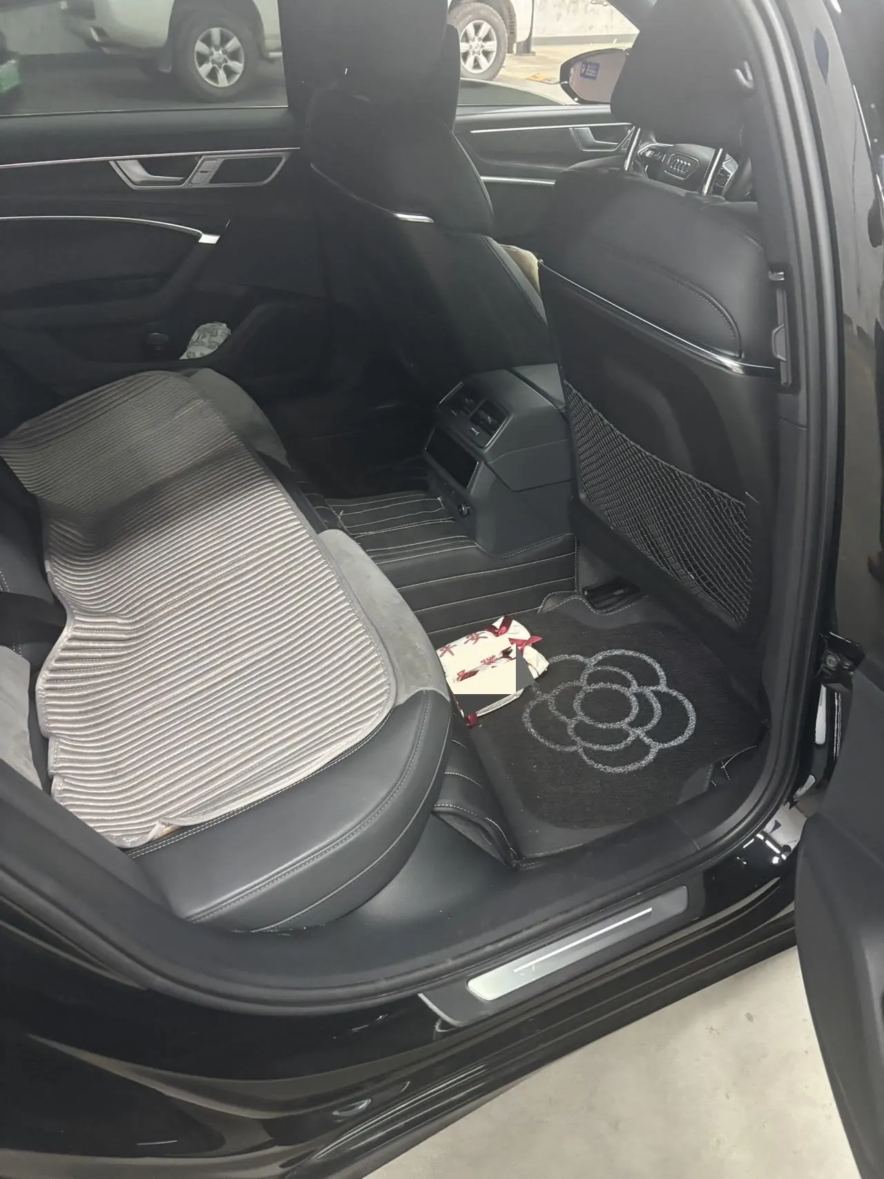 Audi 2024 A6L 2.0TFSI 45TFSI Quattro Selected Dynamic Automatic 4