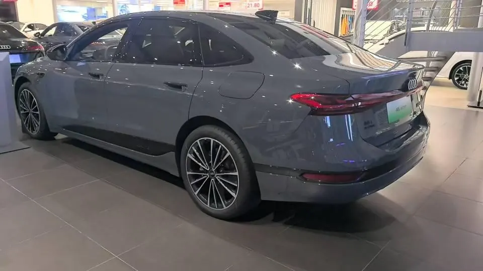 Audi 2026 A6L e-tron Starts Gan Kun Smart Driving Edition Automatic Gear 5