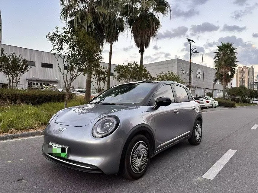 WuLing 2026 Plantronics Pro 330km Enjoy Automatic Gear - View 1