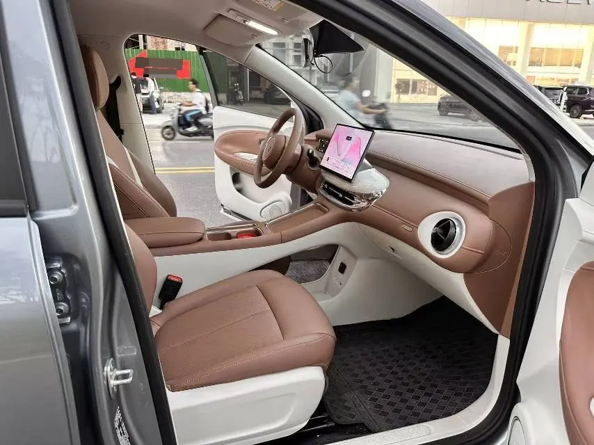 WuLing 2026 Plantronics Pro 330km Enjoy Automatic Gear 5