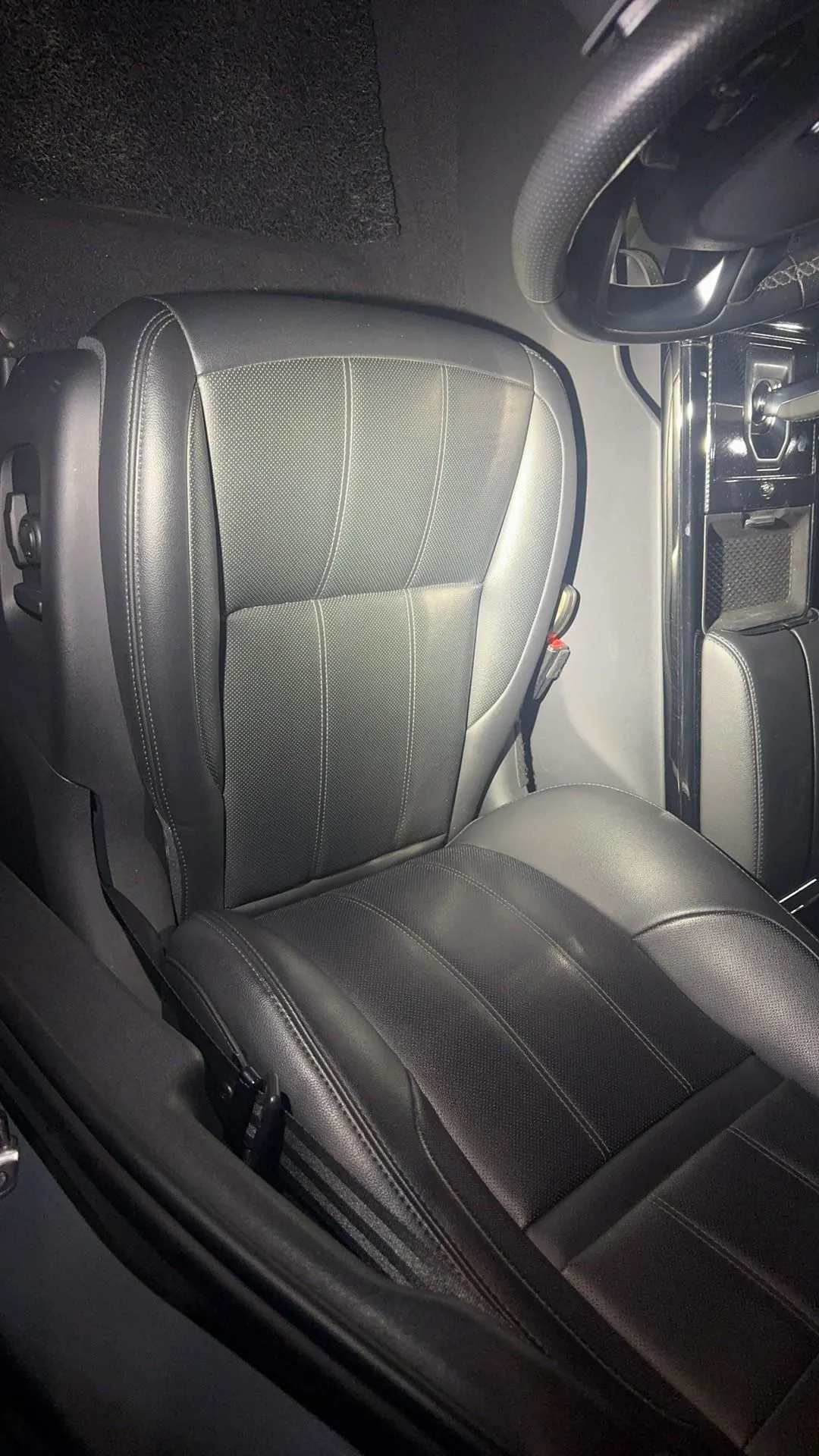Land Rover 2020 Range Rover Aurora 48V 2.0T 249PS R-DYNAMIC SE Sports Technology Edition Automatic Gear 2