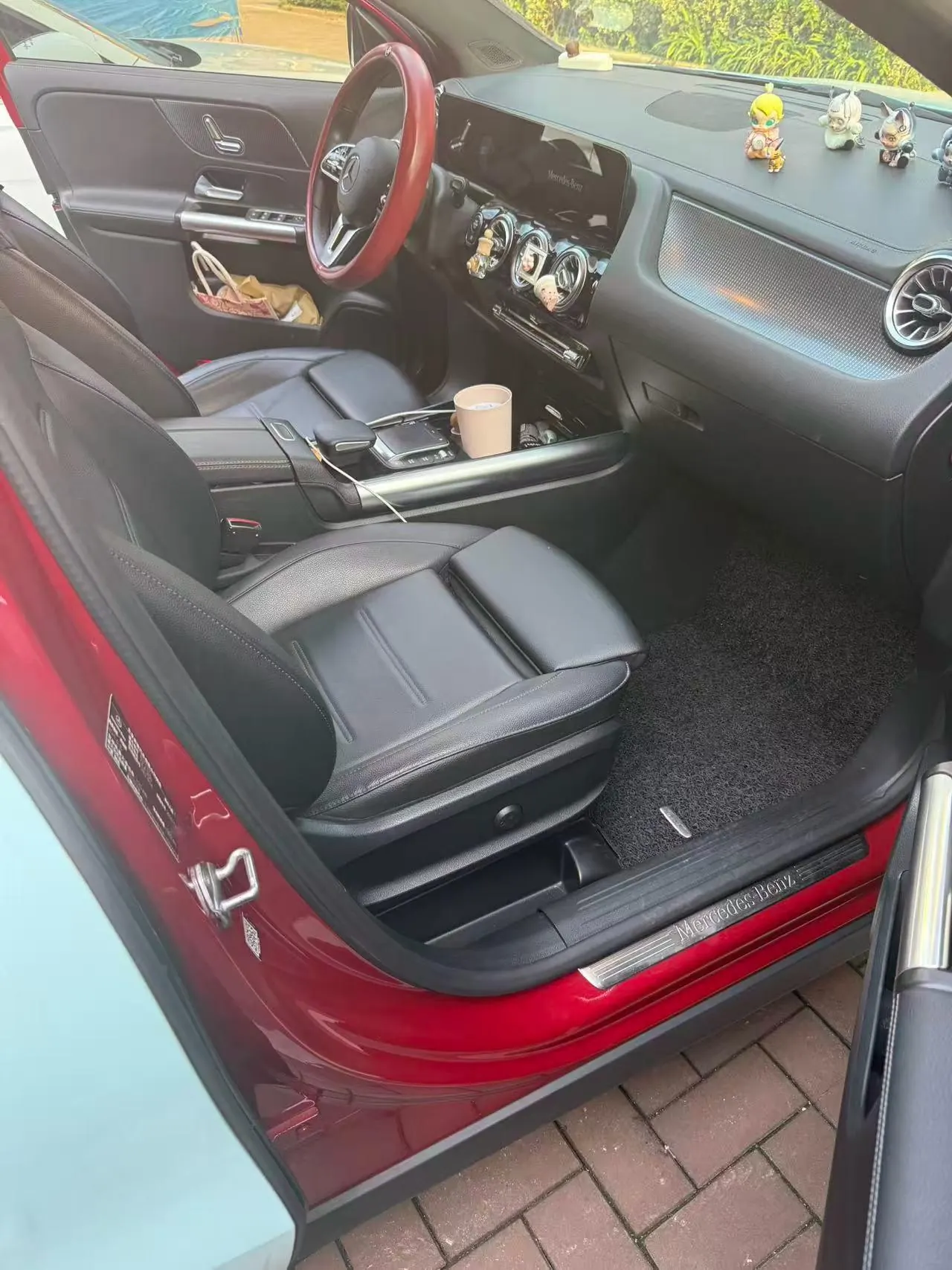 Mercedes Benz 2020 GLA 200 1.3T automatic gear 3