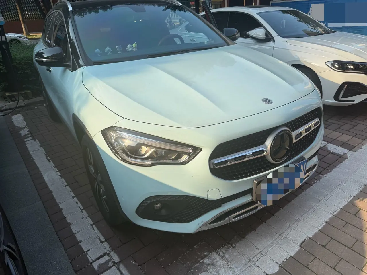 Mercedes Benz 2020 GLA 200 1.3T automatic gear 6