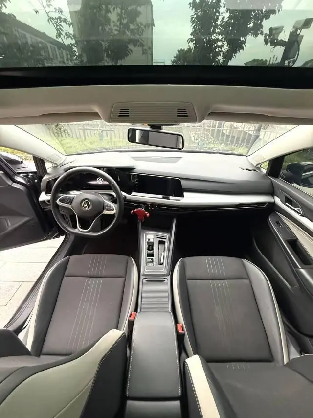 Volkswagen 2021 Golf 8 PRO 1.4TSI 280TSI Automatic 2