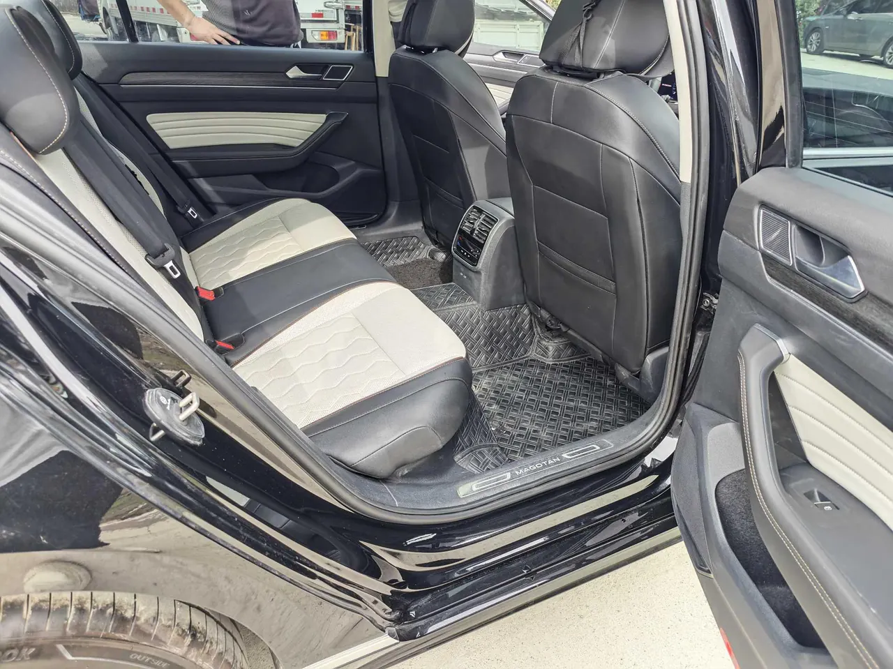 Volkswagen 2026 Magotan 2.0TSI 380TSI 30 million selected luxury automatic gear 5