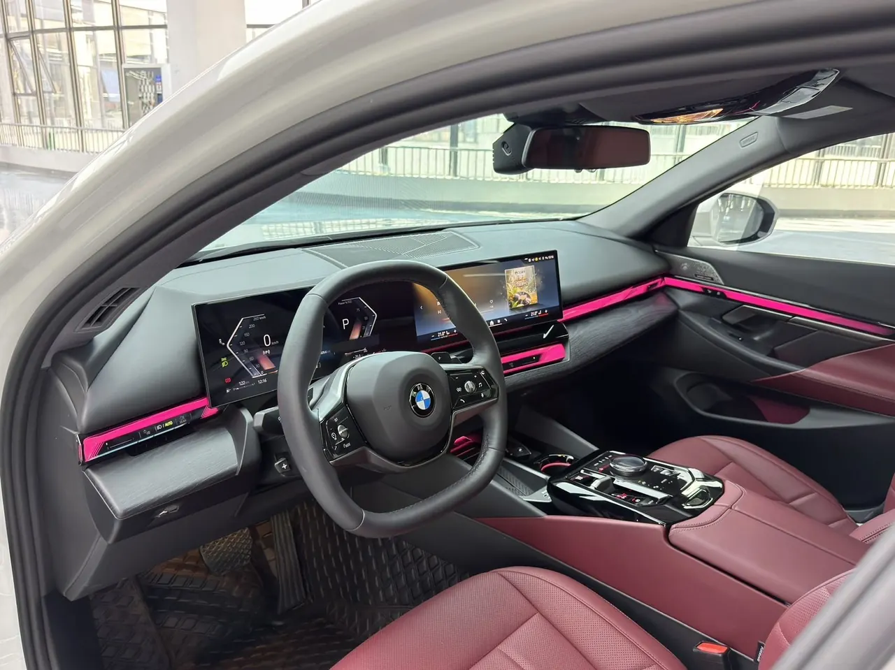 BMW 5 Series 2024 model 530Li 48V 2.0T Leading Edition M Sport Package Automatic 3