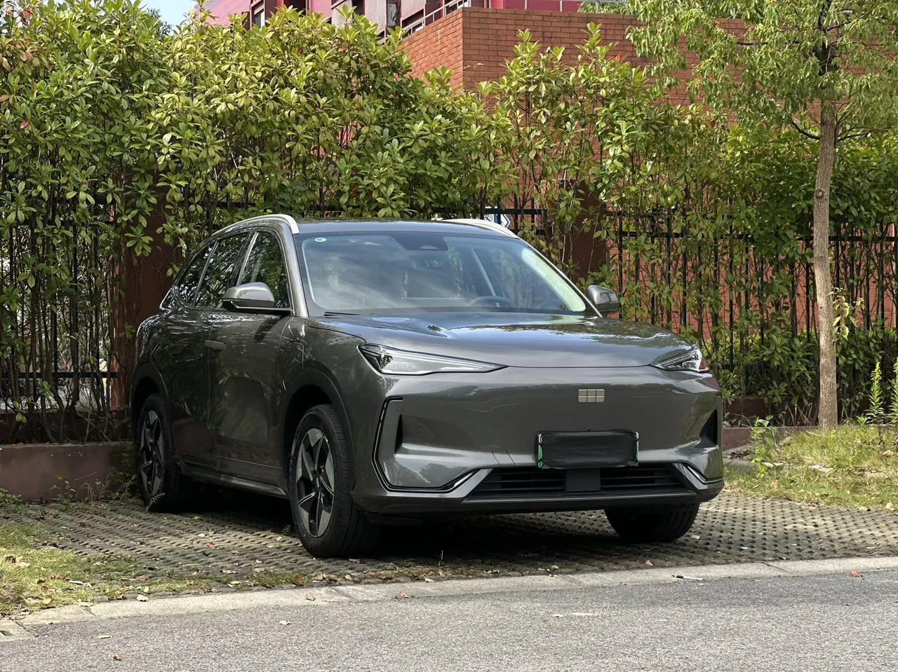 Geely Galaxy 2026 E 5 610km Discovery Edition Automatic Gear 3