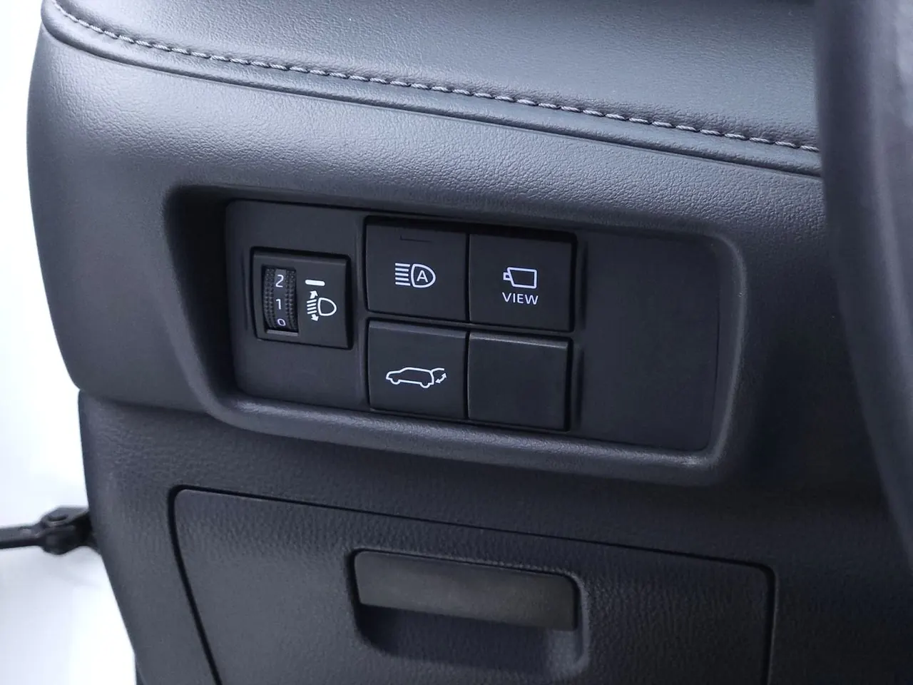 Toyota 2021 Crown Land Release 2.5 Stepless Four-wheel Drive Premium Edition Automatic Gear 15