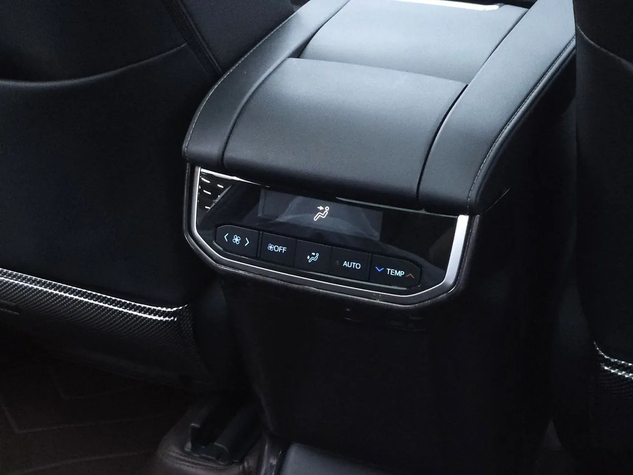 Toyota 2021 Crown Land Release 2.5 Stepless Four-wheel Drive Premium Edition Automatic Gear 9