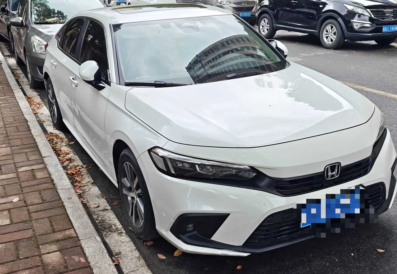 Honda 2023 Civic 1.5T CVT 240TURBO Sporty Edition Automatic 5
