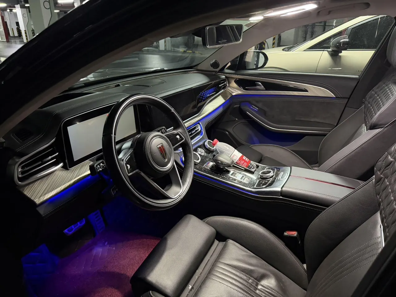 HongQi 2020 H9 48V 2.0T Zhilian Qi Chang Edition Automatic Gear 7