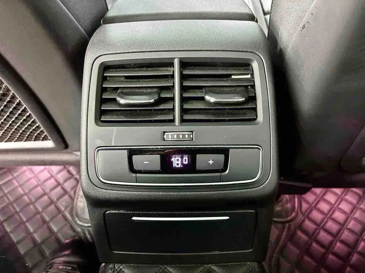 Audi 2020 A4L 2.0TFSI 40TFSI Deluxe Dynamic Automatic 8