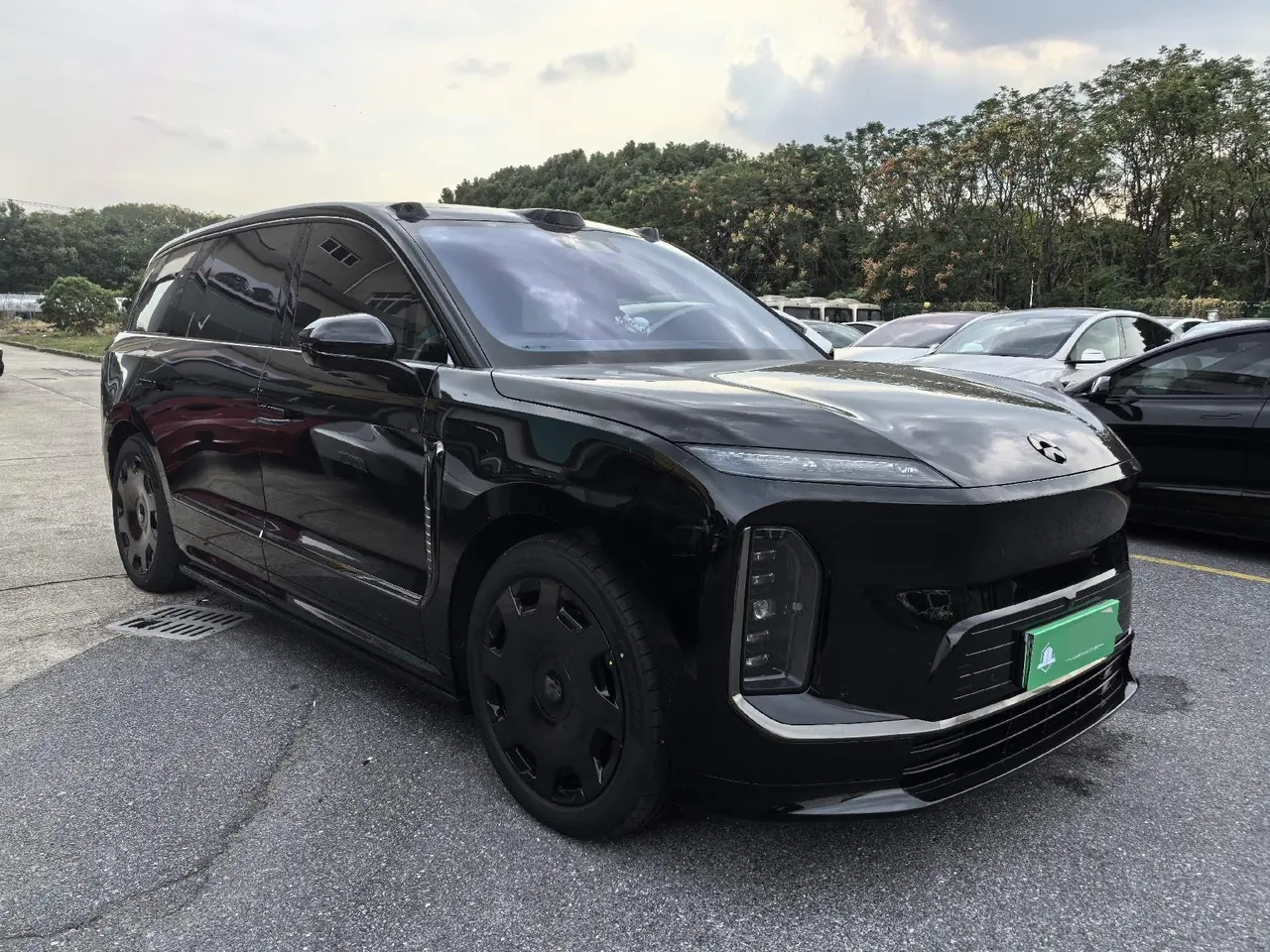 NIO 2026 ES 9 102kWh Administrative Island Signature Edition Automatic Gear 5