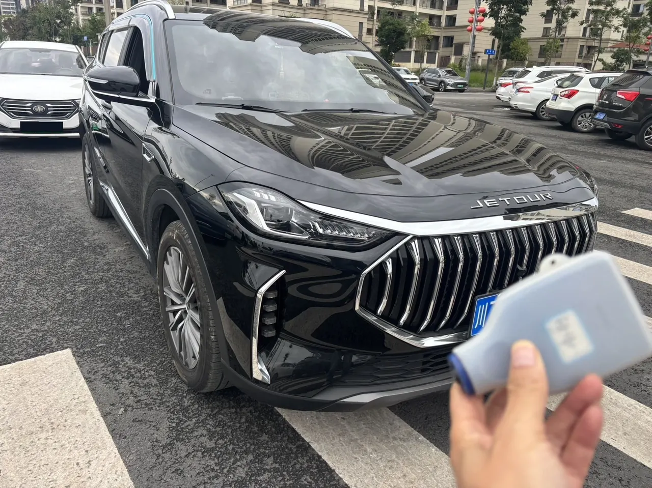 Jetour 2024 X70 PLUS 1.5T Champion Edition MAX7 Automatic Gear 3