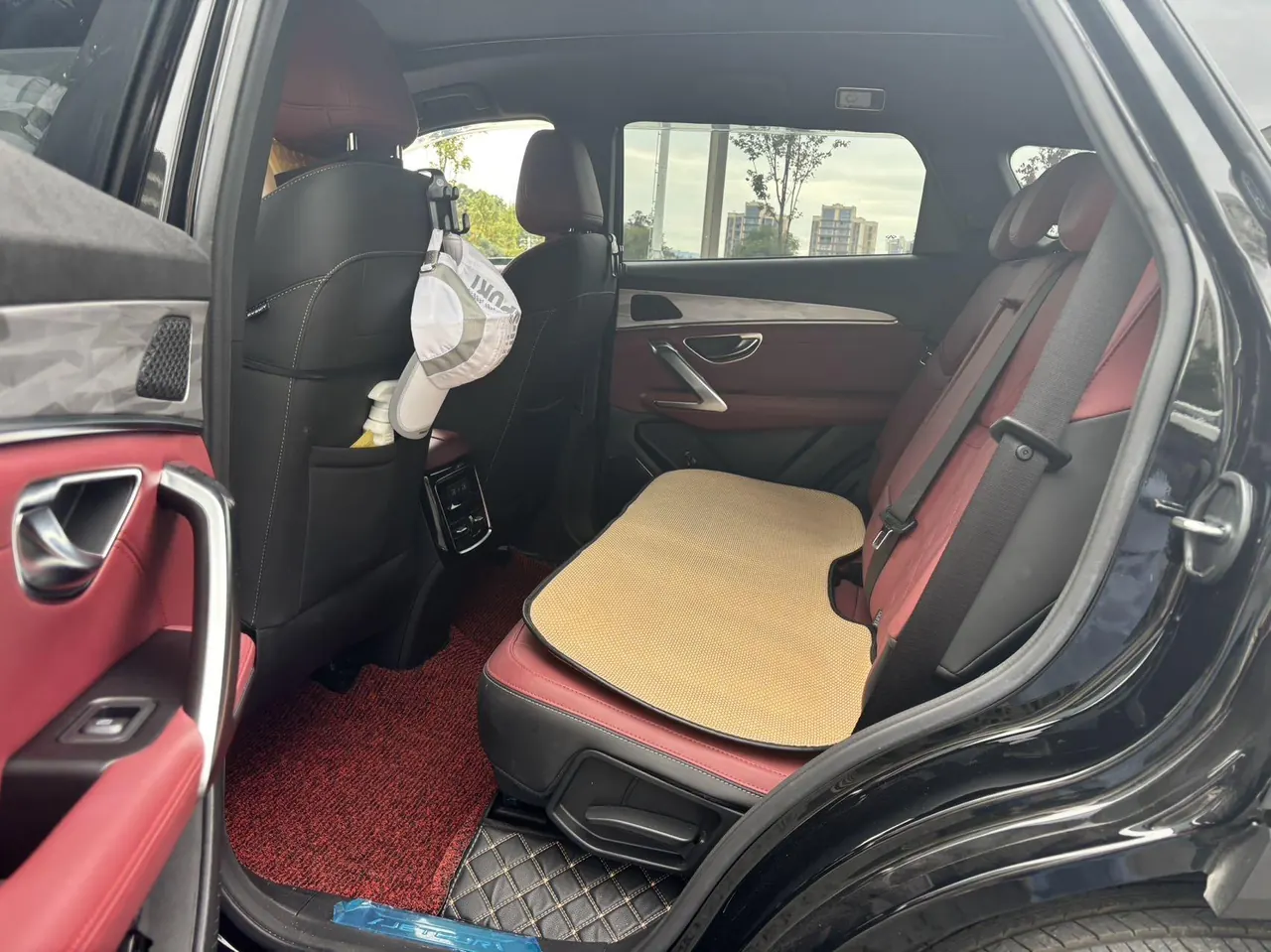 Jetour 2024 X70 PLUS 1.5T Champion Edition MAX7 Automatic Gear 5
