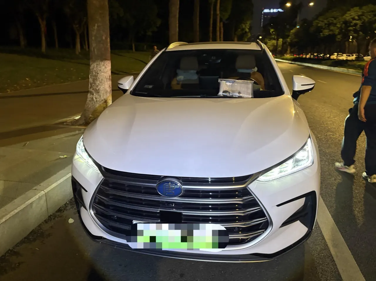 BYD Tang New Energy 2023 Tang DM-i 1.5T Stepless 112KM Champion Edition Honorable Automatic Gear 2
