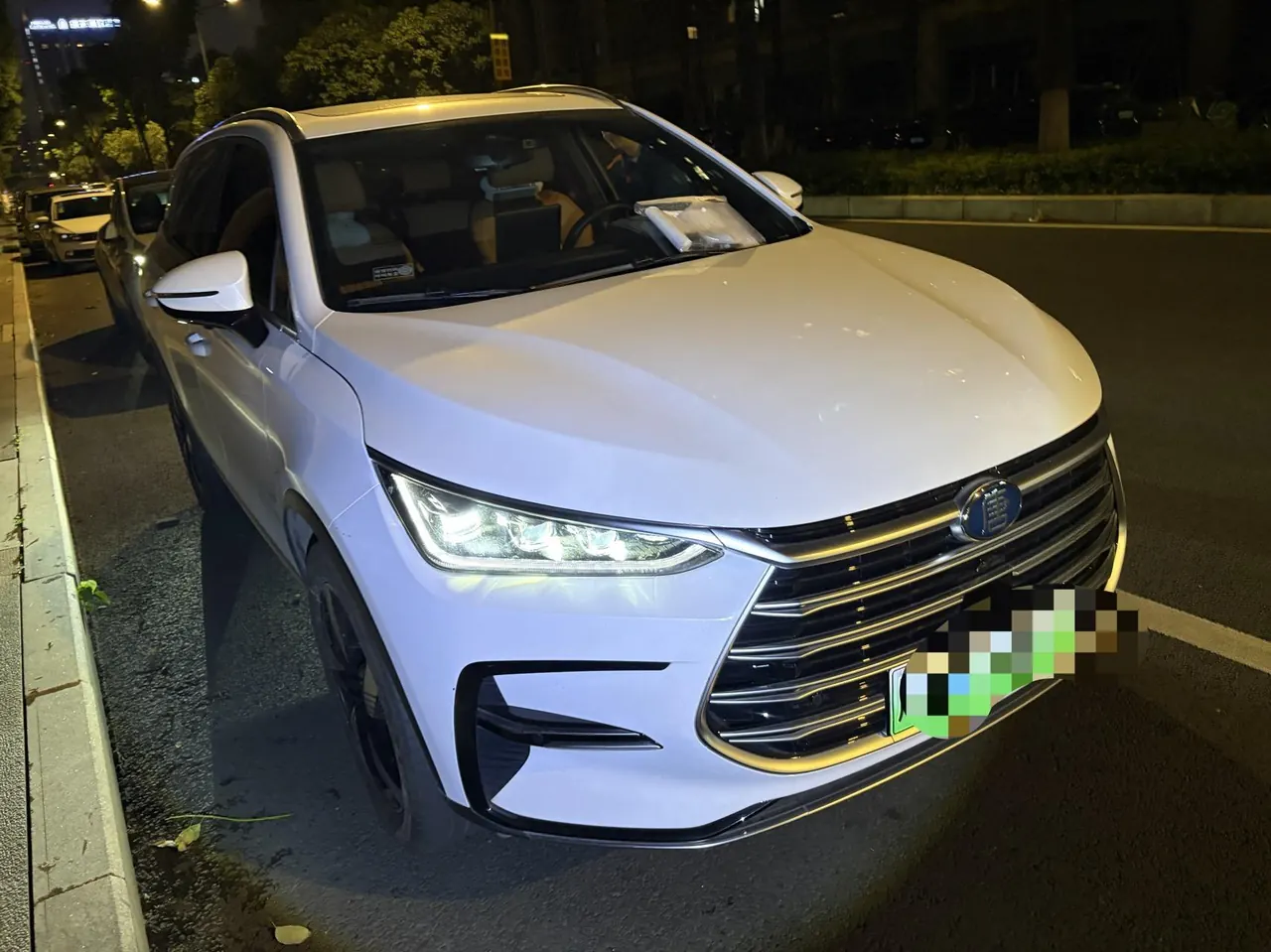 BYD Tang New Energy 2023 Tang DM-i 1.5T Stepless 112KM Champion Edition Honorable Automatic Gear 3