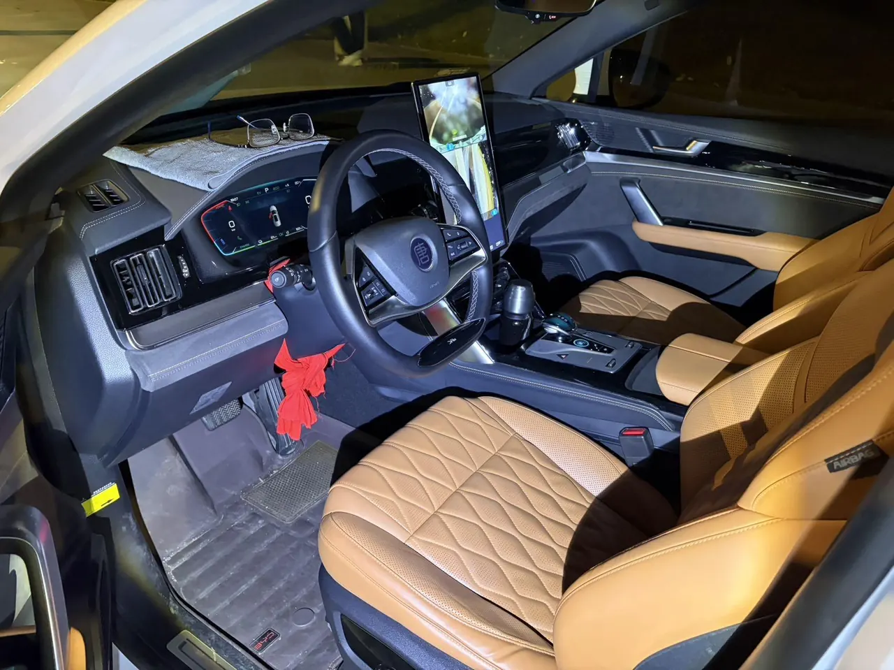 BYD Tang New Energy 2023 Tang DM-i 1.5T Stepless 112KM Champion Edition Honorable Automatic Gear 4