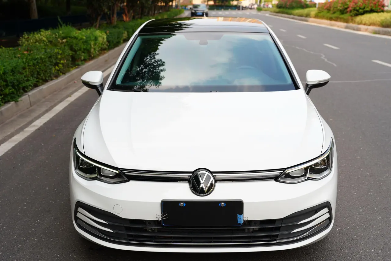 Volkswagen 2023 Golf 8 PRO 1.4TSI 280TSI Automatic 2
