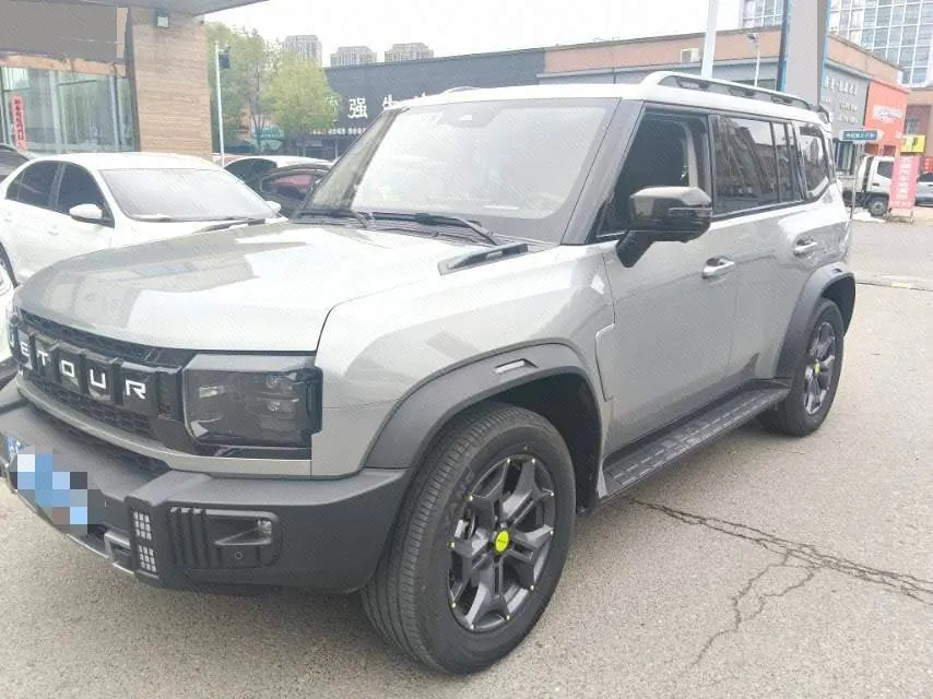 Jetour 2023 Traveler 2.0T Four-wheel Drive Conquers Automatic Gear - View 1