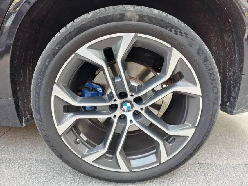 BMW 2022 X5 xDrive40Li 48V 3.0T exclusive M sports suit (modified) automatic gear 8
