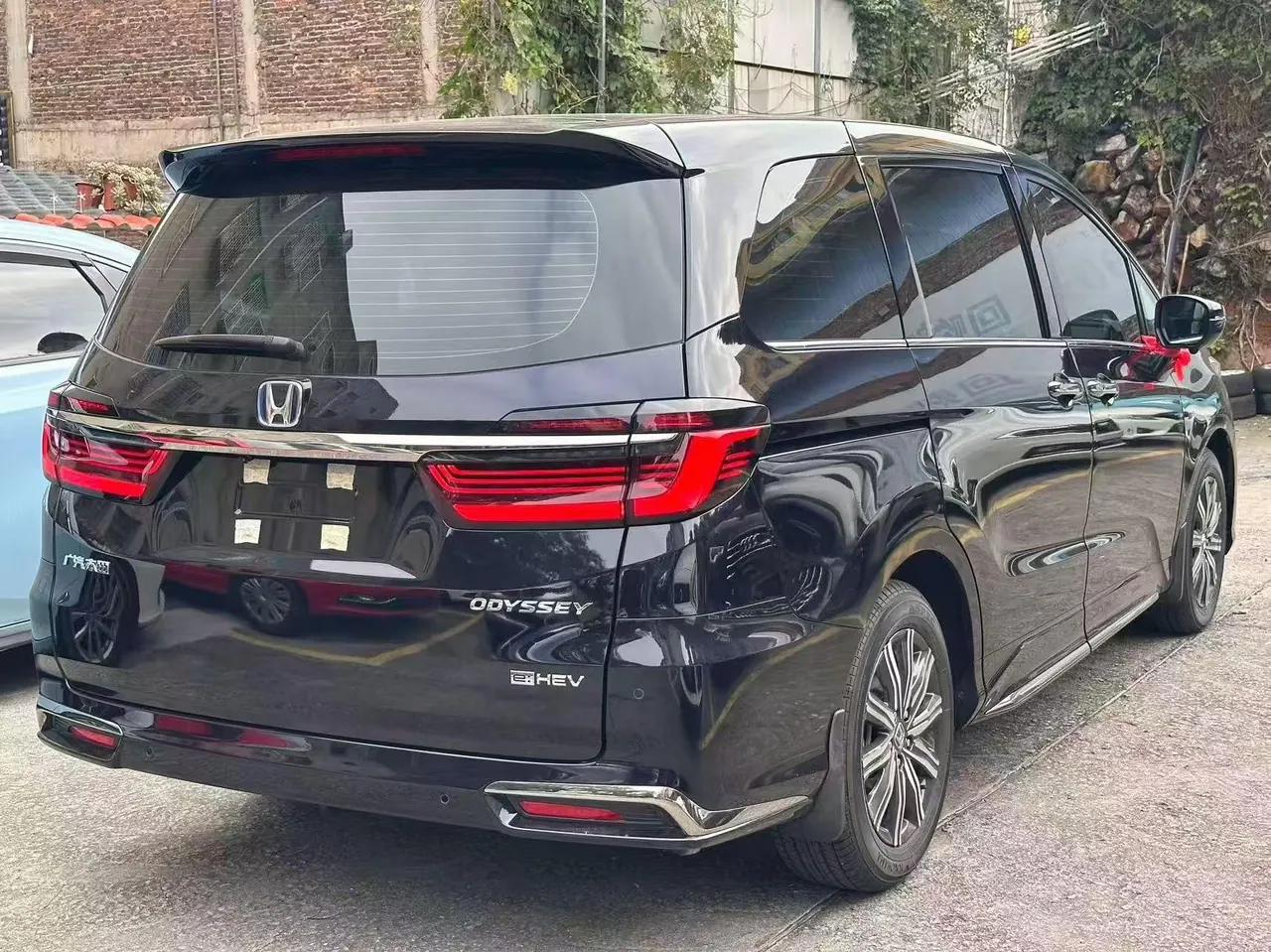 Honda 2026 Odyssey Hybrid 2.0 Stepless Sharp and Pleasant Edition Automatic Gear 9