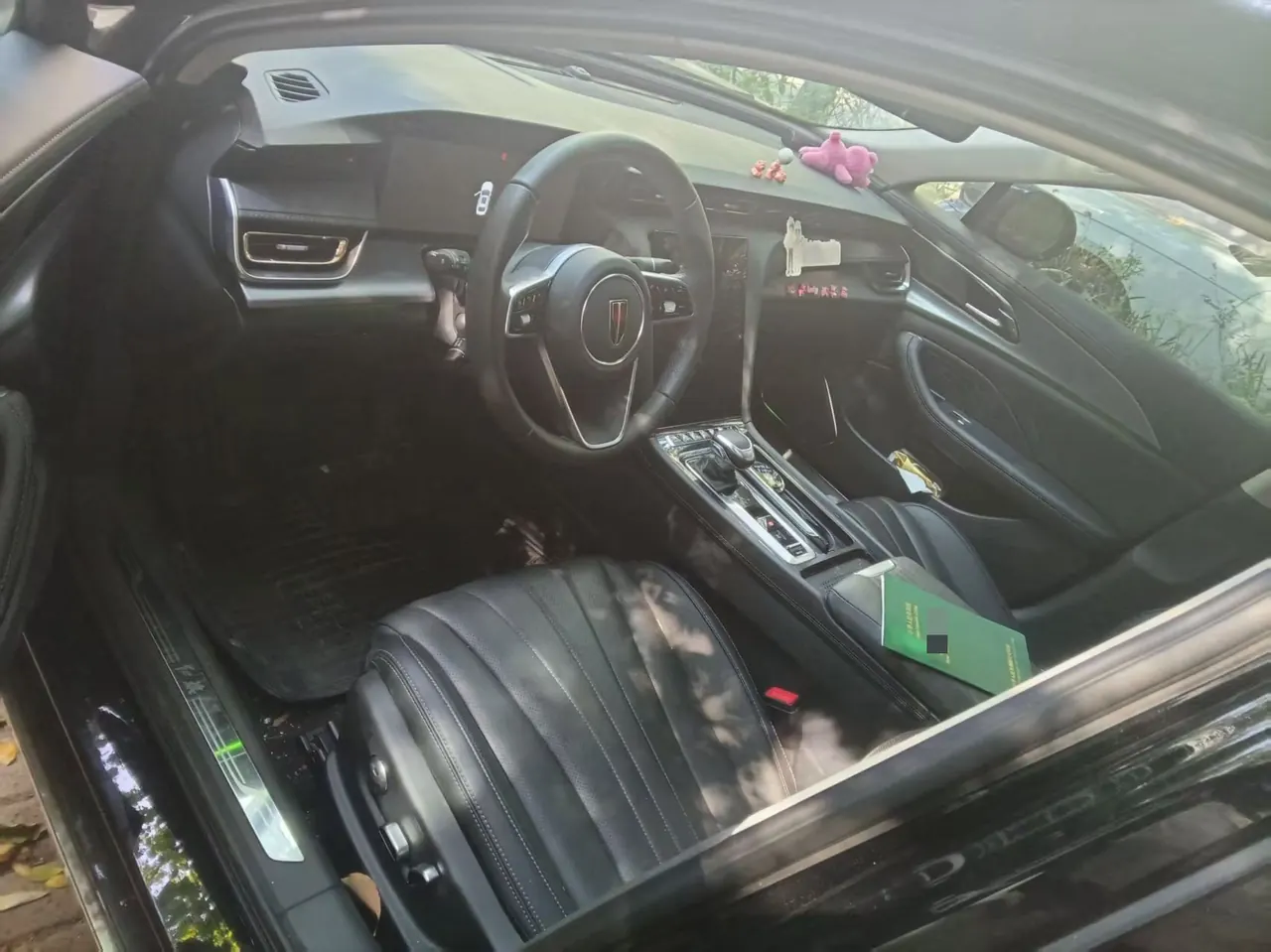 HongQi 2024 H5 2.0T Zhilian Qi Chang Edition Automatic Gear 2