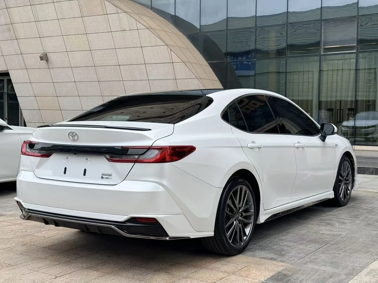 Toyota 2024 Camry Dual Engine 2.0HXS CVT Sport PLUS Edition Automatic Transmission 4