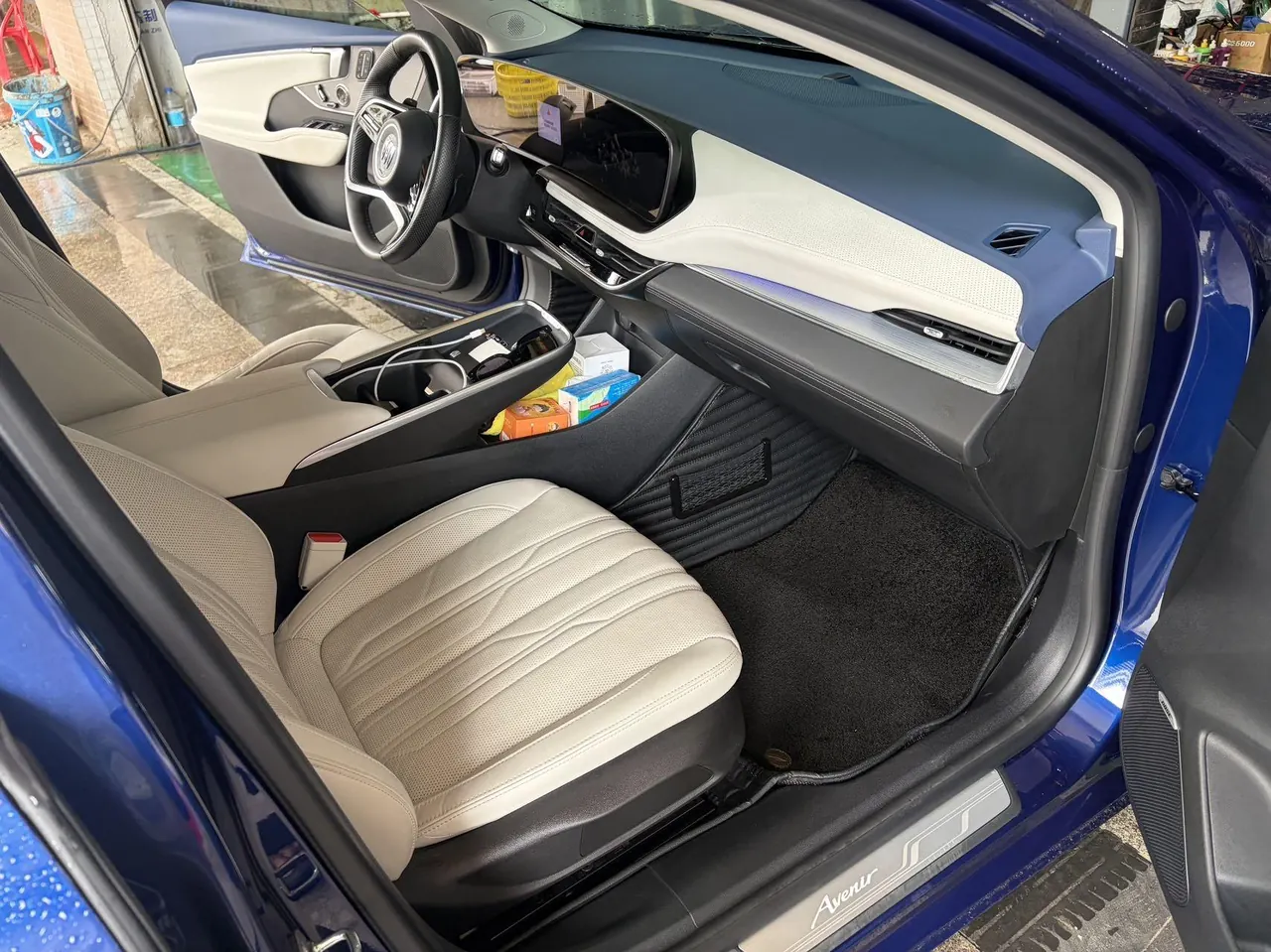 Buick 2023 LaCrosse 48V 2.0T Avia Edition Automatic Gear 4