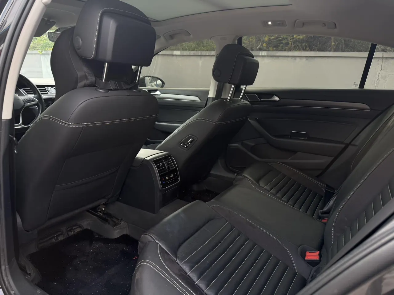 Volkswagen 2020 Magotan 2.0TSI 330TSI Leading Automatic 3