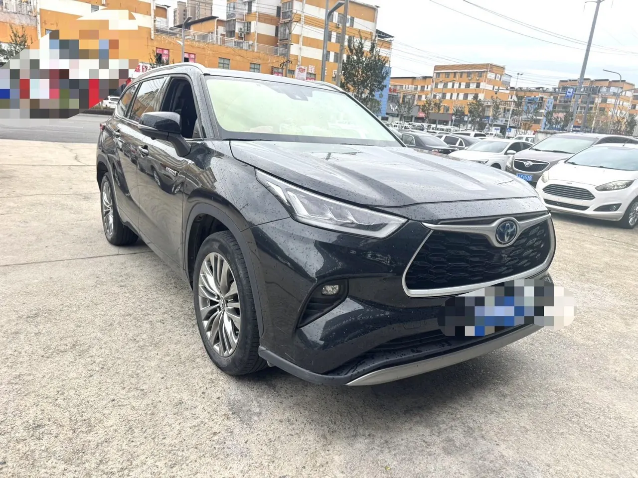 Toyota 2023 Highlander Dual Engine 2.5 Stepless Intelligent Electric Hybrid Four-wheel Drive Premium Edition 7-seat Automatic Transmission 3