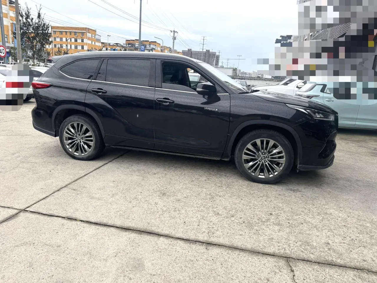 Toyota 2023 Highlander Dual Engine 2.5 Stepless Intelligent Electric Hybrid Four-wheel Drive Premium Edition 7-seat Automatic Transmission 4