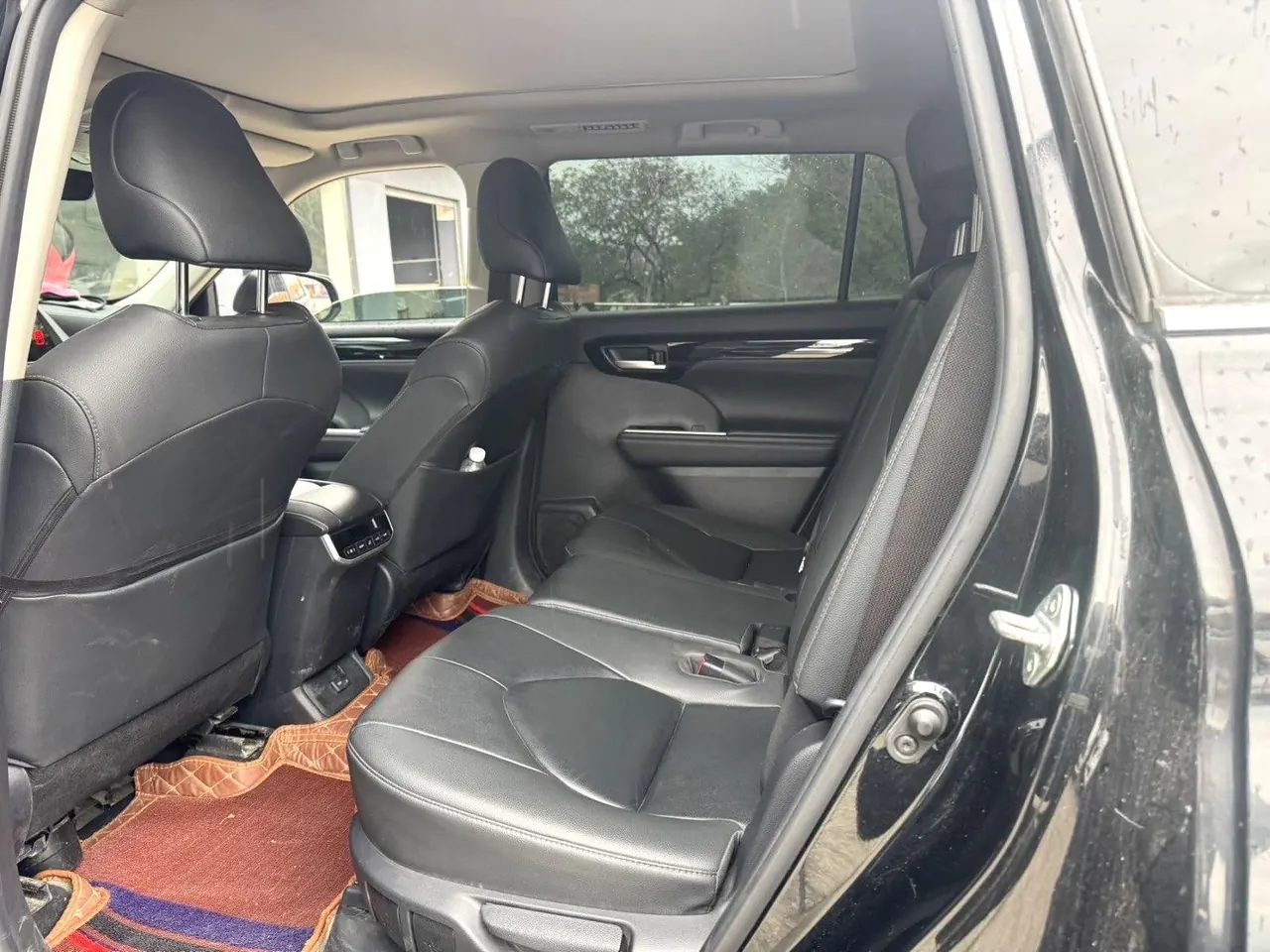 Toyota 2023 Highlander Dual Engine 2.5 Stepless Intelligent Electric Hybrid Four-wheel Drive Premium Edition 7-seat Automatic Transmission 8