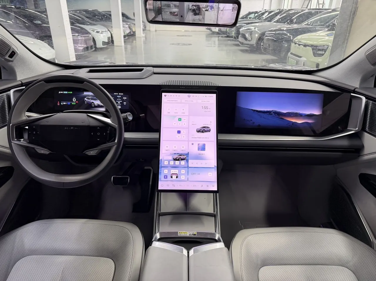 HiPhi 2023 HiPhi Y 560km Elite Automatic Gear 3