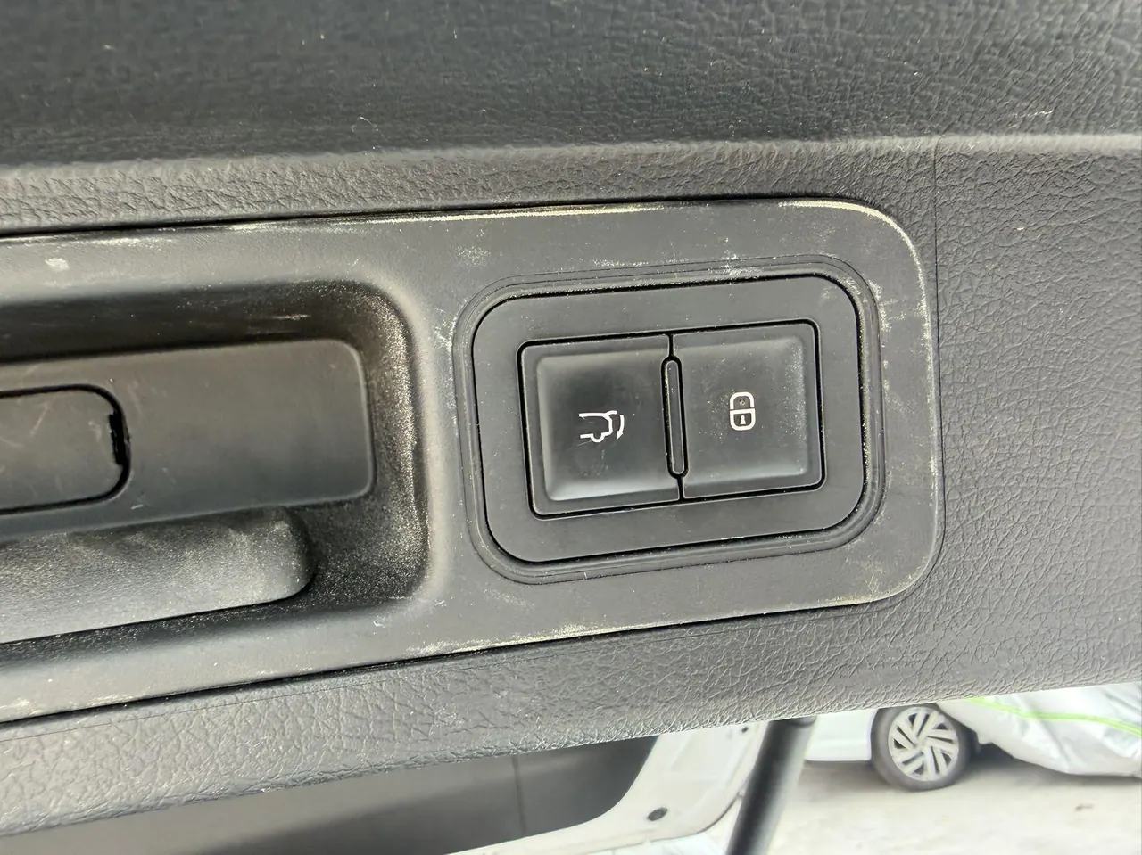BYD 2023 Song PLUS DM-i 1.5 Stepless Champion Edition 110KM Flagship Automatic Gear 9
