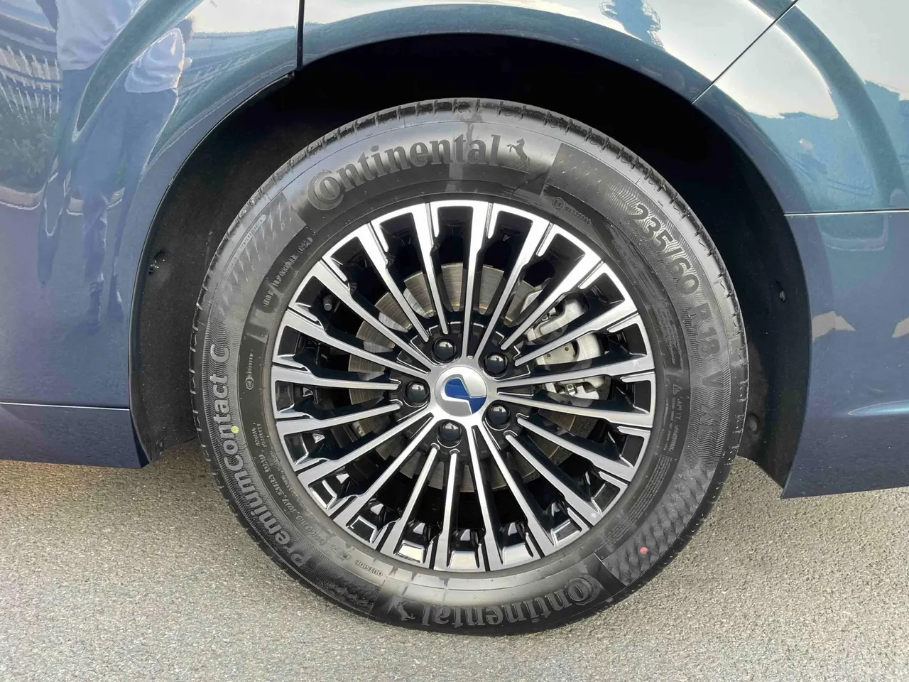 Denza 2024 Denza D9 DM-i 1.5T stepless 1050 exclusive automatic gear 17