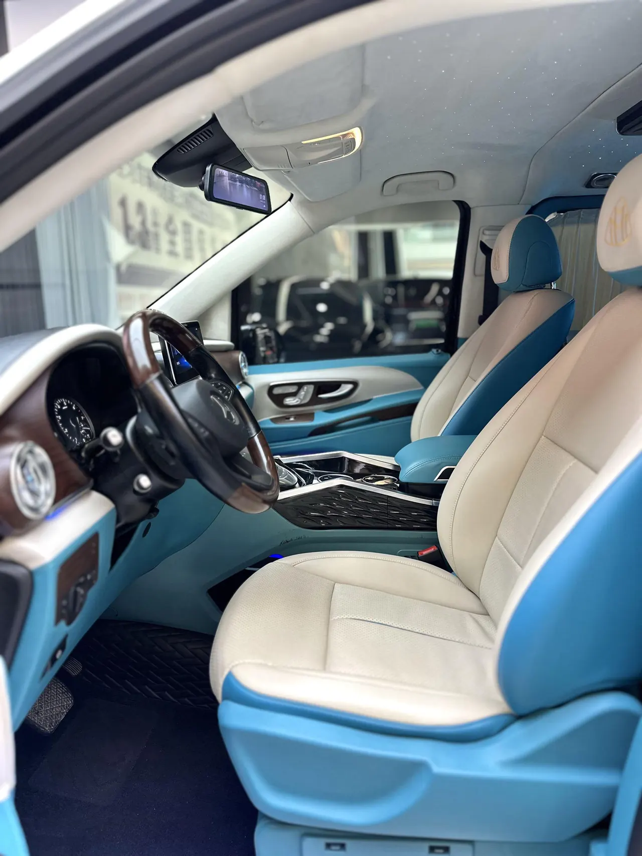 Mercedes Benz 2021 Vito 2.0T Elite Edition 7-seat Automatic Gear 4