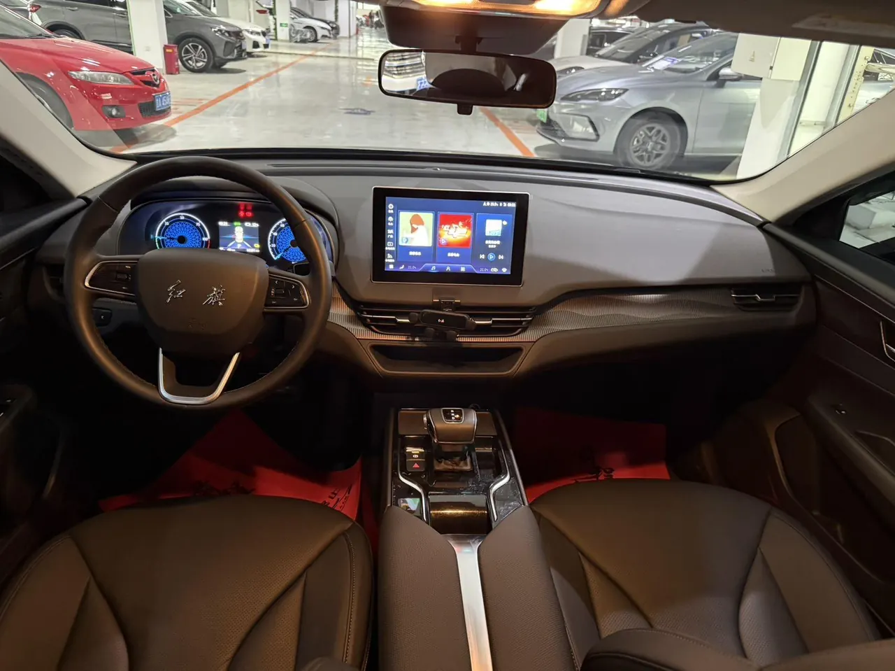 HongQi 2024 E-QM 5 450km Travel Edition Automatic Gear 8