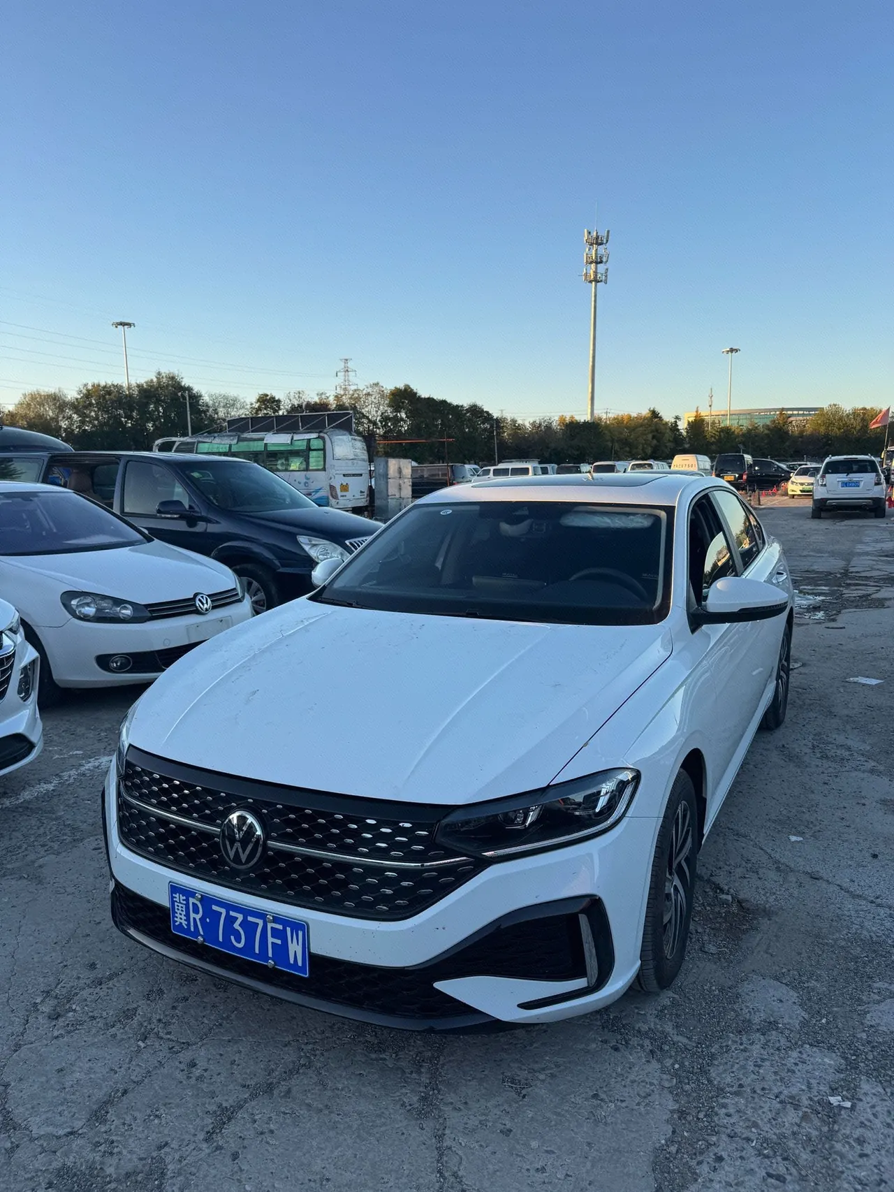 Open image lightbox: Volkswagen 2024 LaVida 1.5 Star 5 Million Edition Automatic Gear