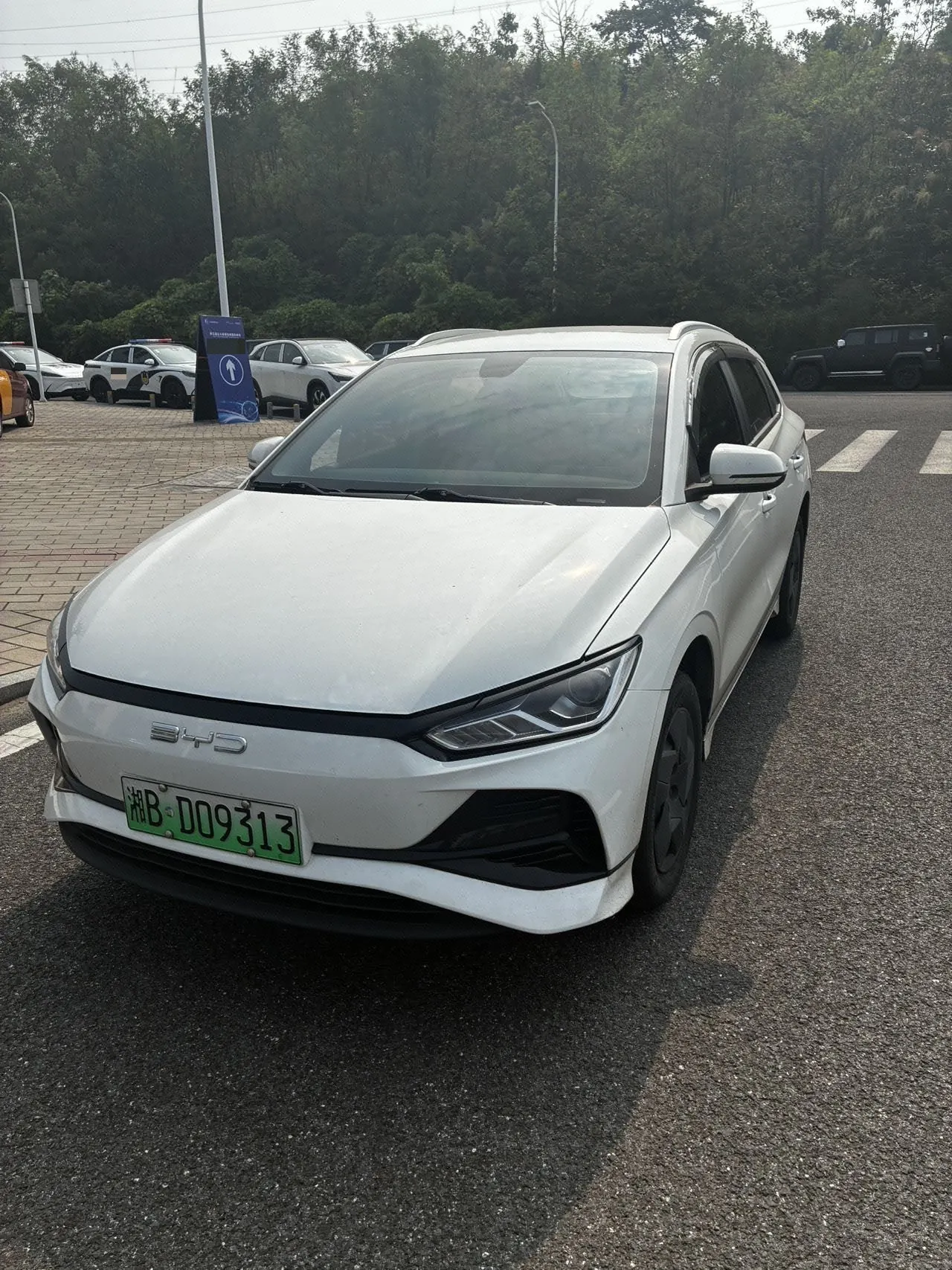 Open image lightbox: BYD 2024 e2 Glory Edition Deluxe Automatic Gear